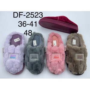 Тапочки жіночі 