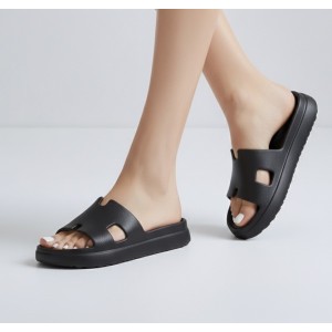 Шльопанці жіночі 