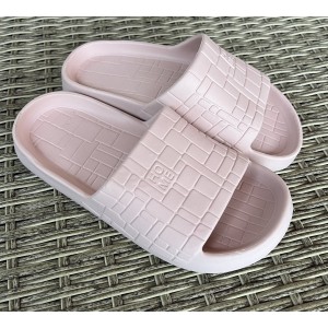 Шльопанці жіночі 