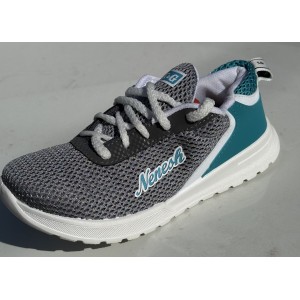 Кросівки жіночі