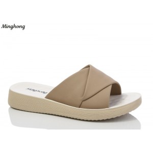 Шльопанці жіночі 