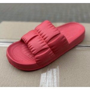 Шльопанці жіночі 