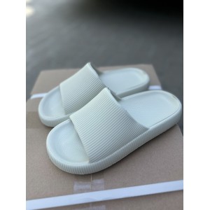 Шльопанці жіночі 