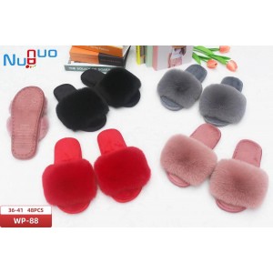 Тапочки домашні жіночі 