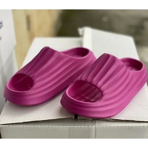 Шльопанці жіночі  