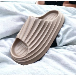 Шльопанці жіночі 